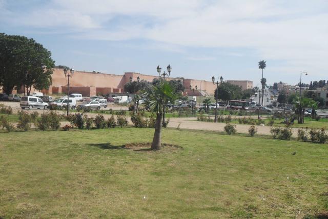 Terrain 2 hectare et 6866 m²  en plein centre ville meknès