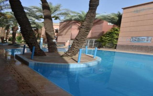 Riad Alaoui 135 with swimming pool and free parking Marrakech