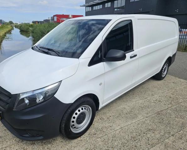 Chauffeur commercial à Casablanca 